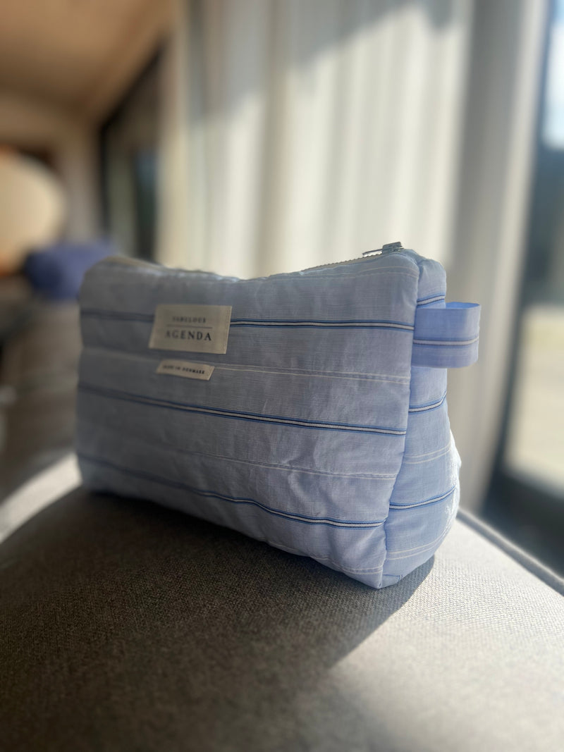 Pouch- light blue stripe